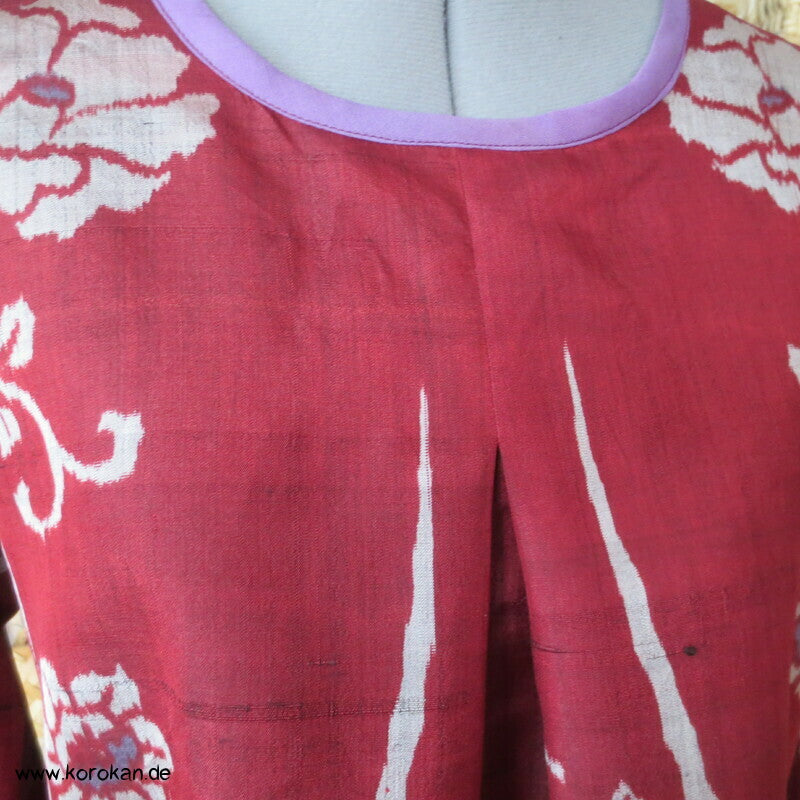 Kamelien Meisen Seide Upcycling Shirt