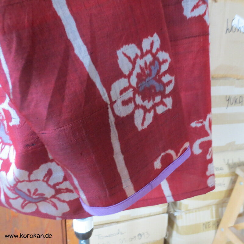 Kamelien Meisen Seide Upcycling Shirt