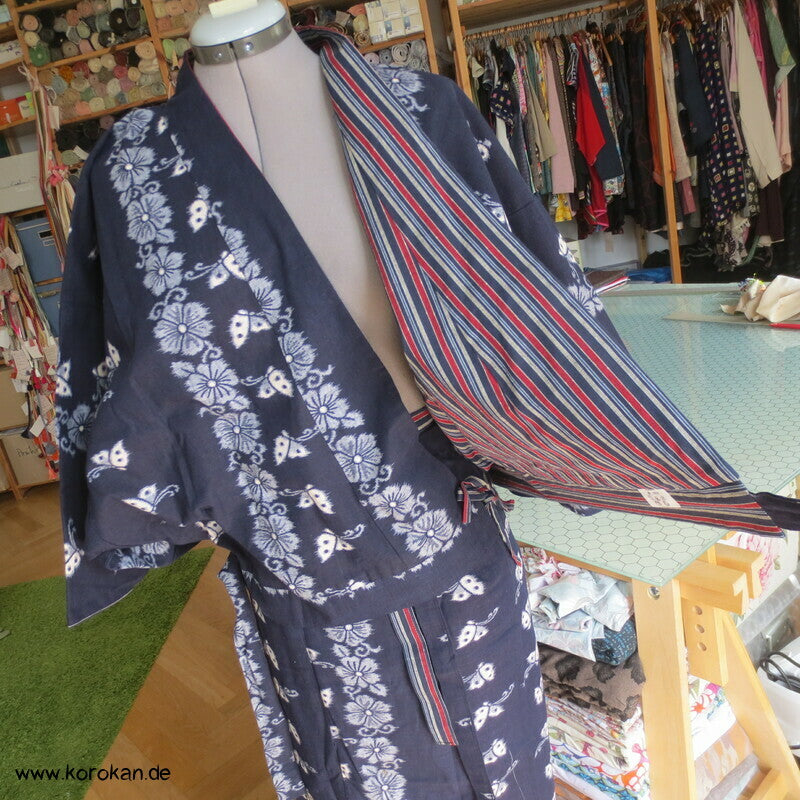 Baumwoll Kasuri zweiteiliger Kimono, Dochugi + Wickelrock