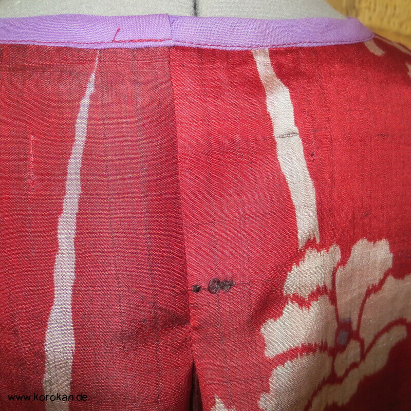 Kamelien Meisen Seide Upcycling Shirt