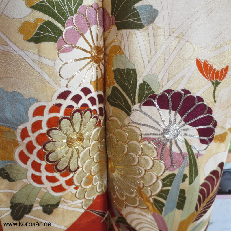 Gräser, Bambus, Chrysanthemen Seidendamast Furisode Kimono