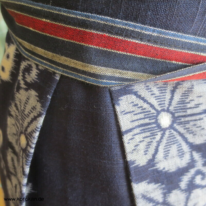 Baumwoll Kasuri zweiteiliger Kimono, Dochugi + Wickelrock