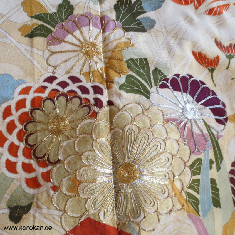 Gräser, Bambus, Chrysanthemen Seidendamast Furisode Kimono