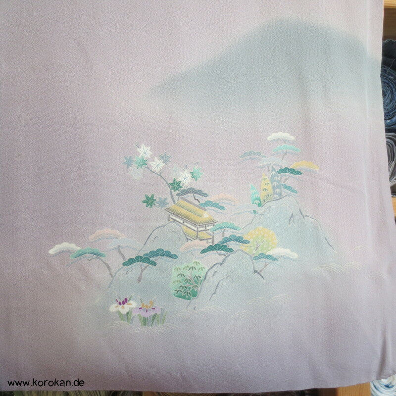 Tsukesage Kimono mauve Seidencrepe mit Gartenmotiven