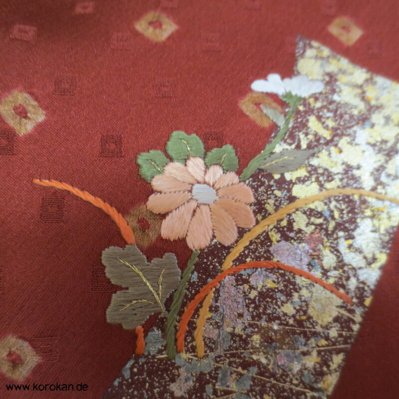 Shibori, Golddruck und Stickerei Homongi Karieba