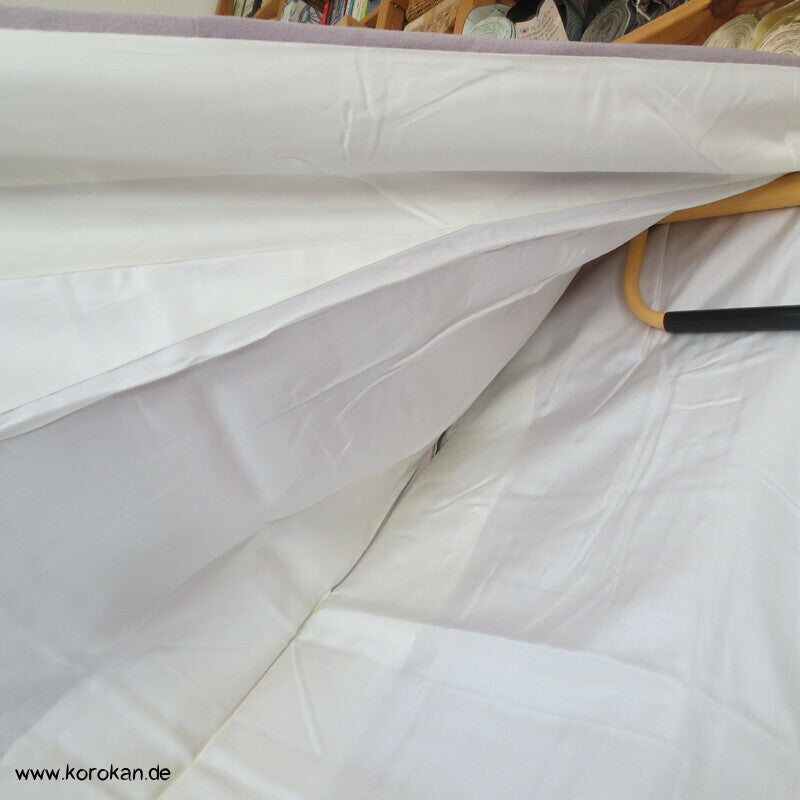 Tsukesage Kimono mauve Seidencrepe mit Gartenmotiven