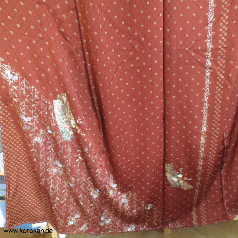 Shibori, Golddruck und Stickerei Homongi Karieba