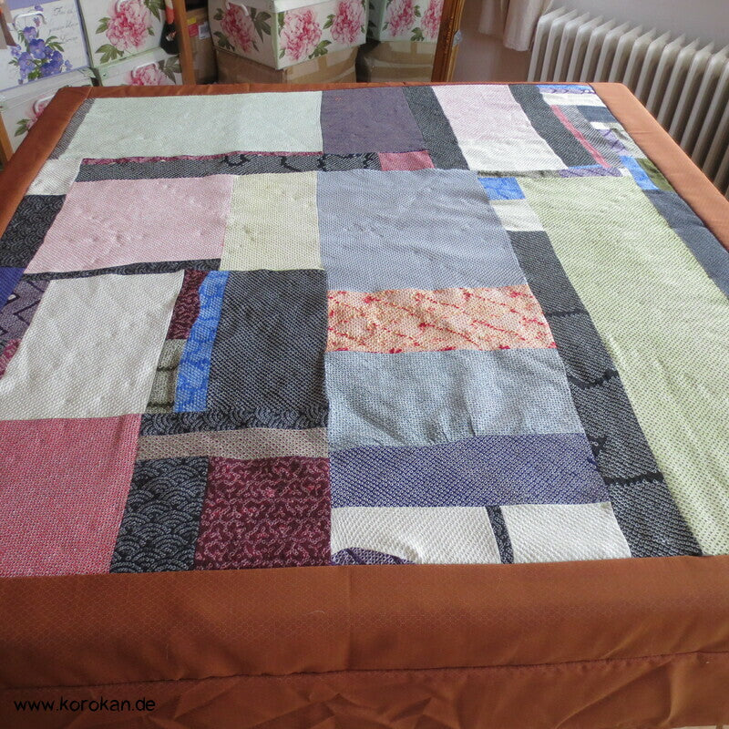 Kakebuton Bettüberwurf bunte Shibori Reste Upcycling