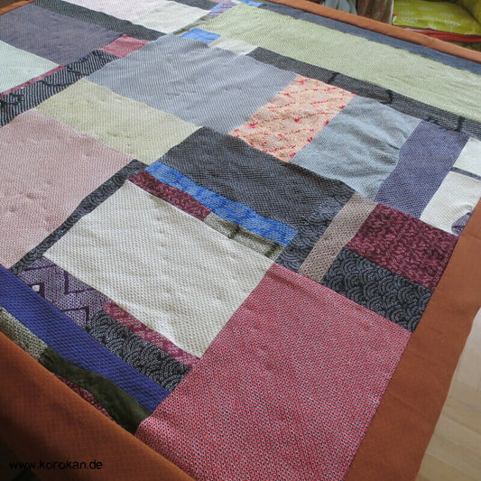 Kakebuton Bettüberwurf bunte Shibori Reste Upcycling