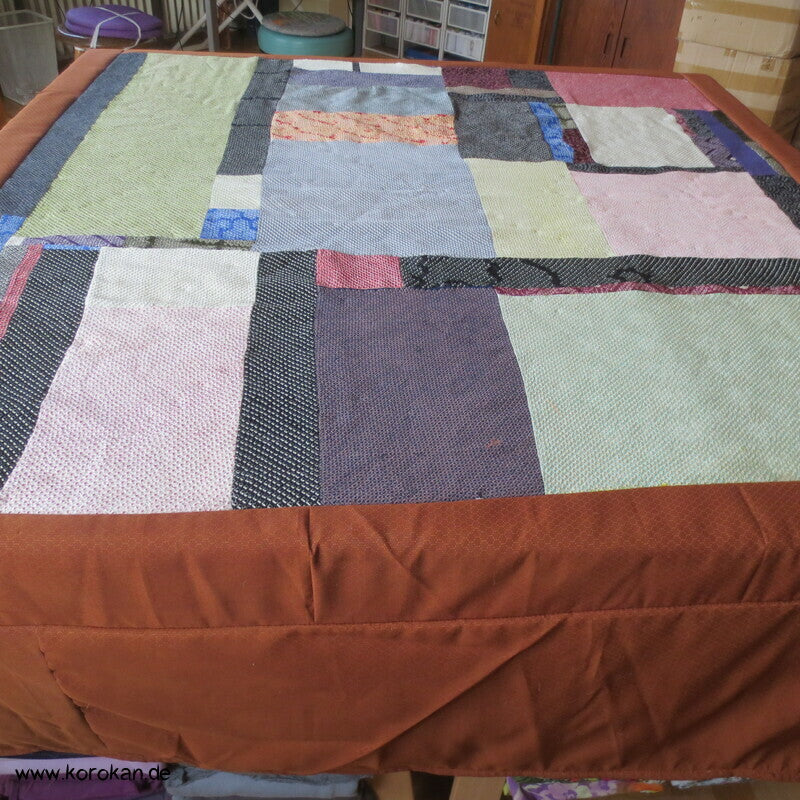 Kakebuton Bettüberwurf bunte Shibori Reste Upcycling