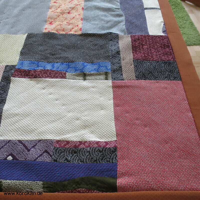 Kakebuton Bettüberwurf bunte Shibori Reste Upcycling