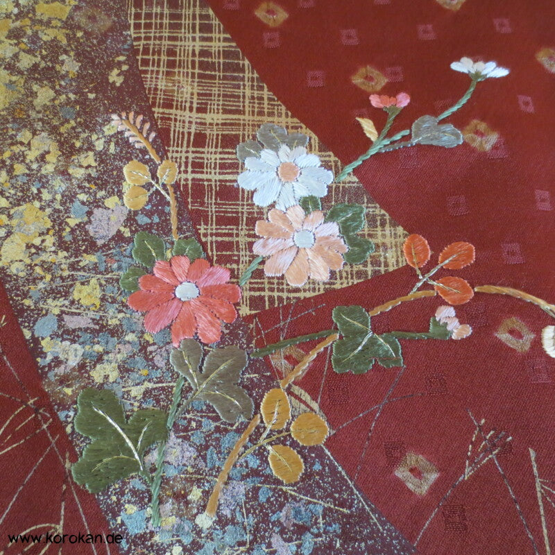 Shibori, Golddruck und Stickerei Homongi Karieba