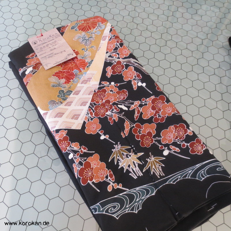 Tomesode Shikishi in Kirschzweigen Seiden Kimono Karieba