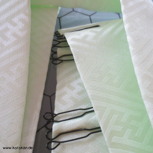 Kasane Eri Kimono Kragen gepolstert, Sayagata Damast Seide