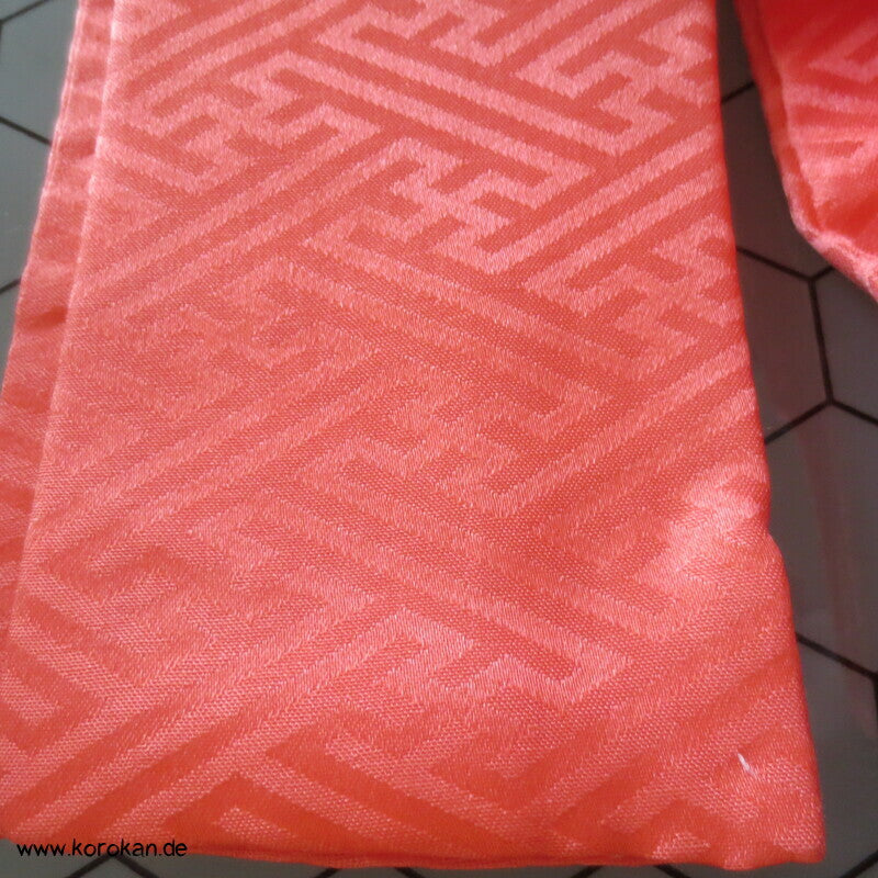 Kasane Eri Kimono Kragen gepolstert, Sayagata Damast Seide
