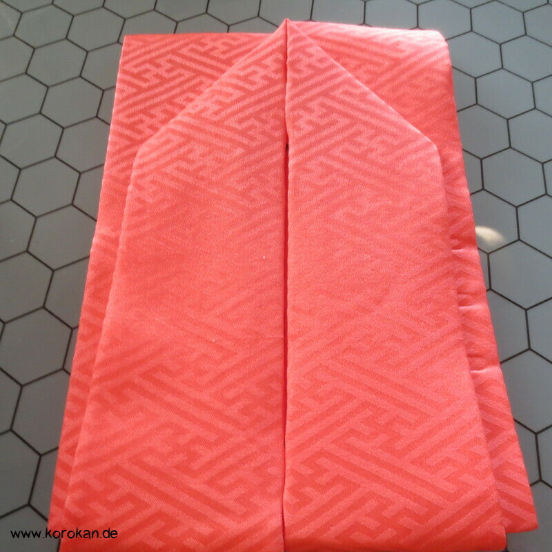 Kasane Eri Kimono Kragen gepolstert, Sayagata Damast Seide