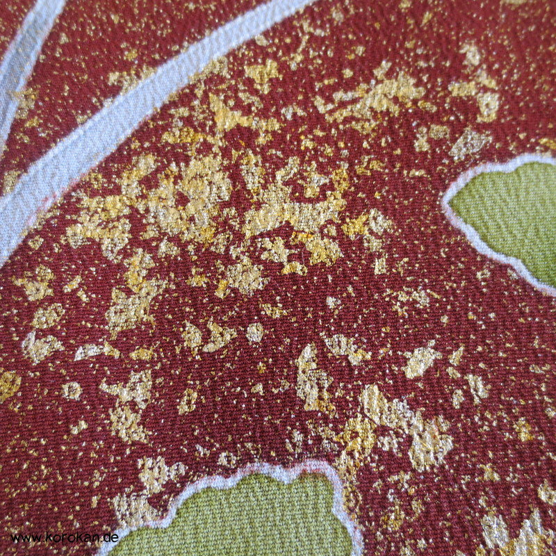 Tomesode Chrysanthemen, Golddruck/ -stickerei Seiden Kimono Karieba
