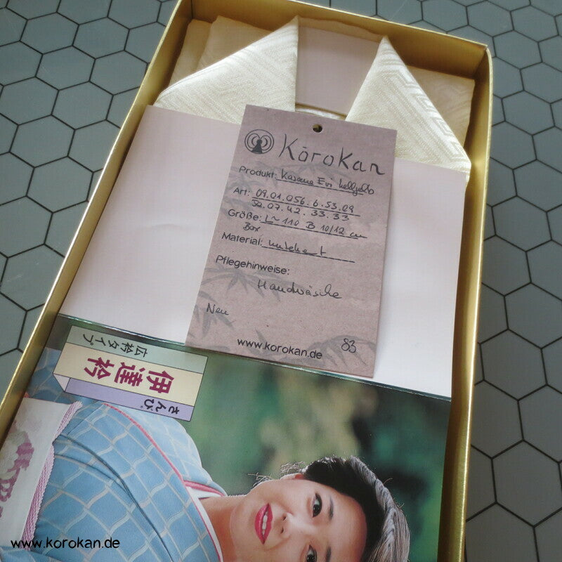 Kasane Eri Kimono Kragen gepolstert, Sayagata Damast Seide