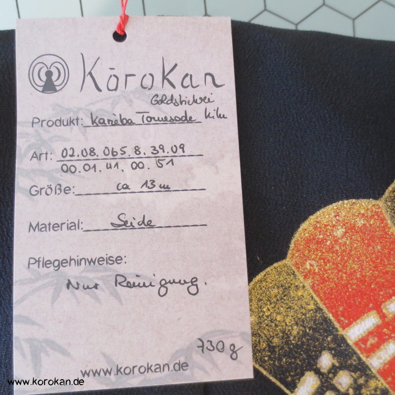 Tomesode Chrysanthemen auf Fächern Seiden Kimono Karieba