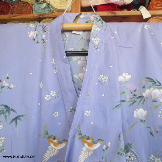 Yukata Baumwoll Kimono, Blumen und Vögel auf flieder