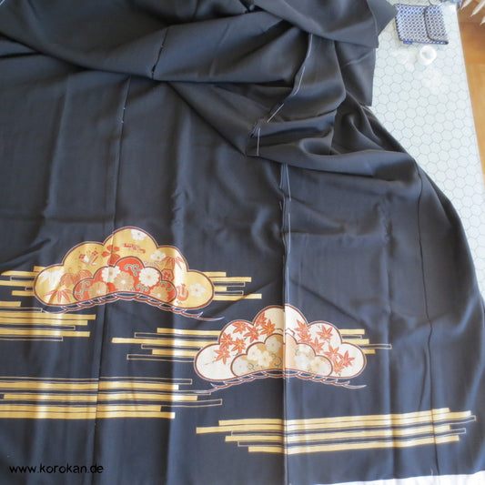 Tomesode Pinien Seiden Kimono - üppig Gold Karieba