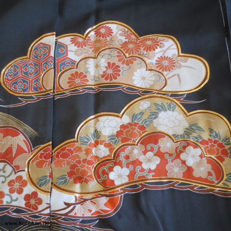 Tomesode Pinien Seiden Kimono - üppig Gold Karieba