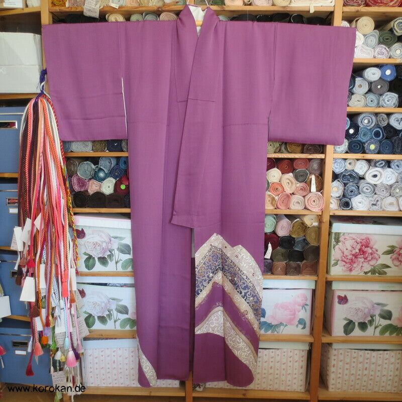 Irotomesode Noshi Tanzashi, 3 Mon