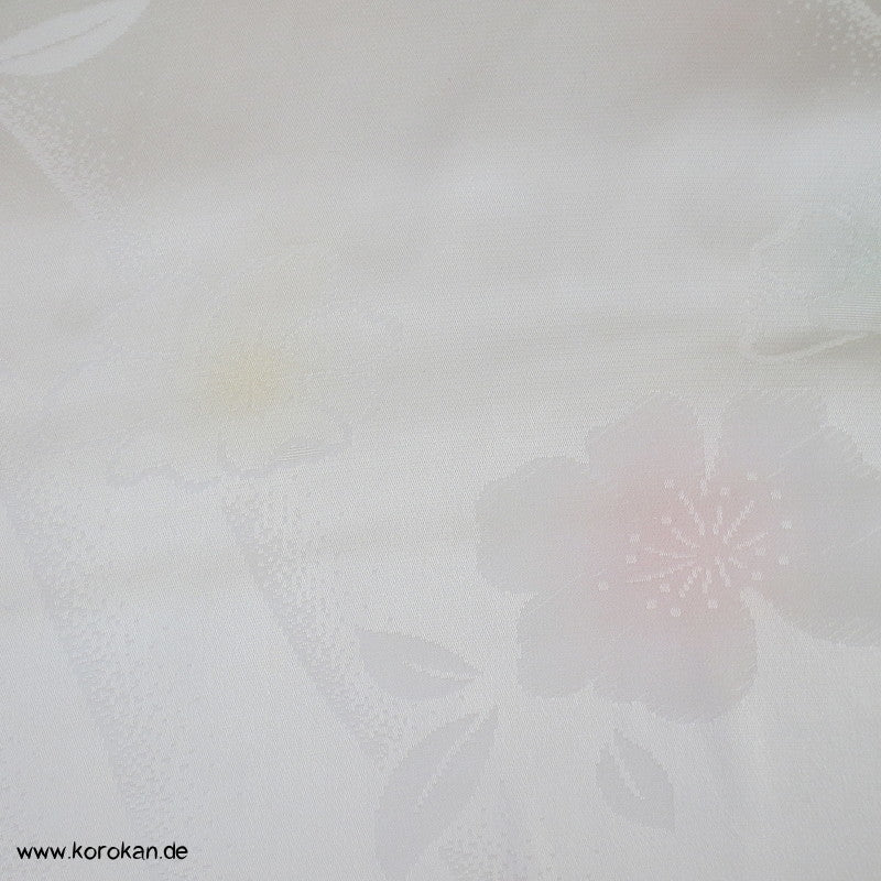 Blumen Juban Futterseide
