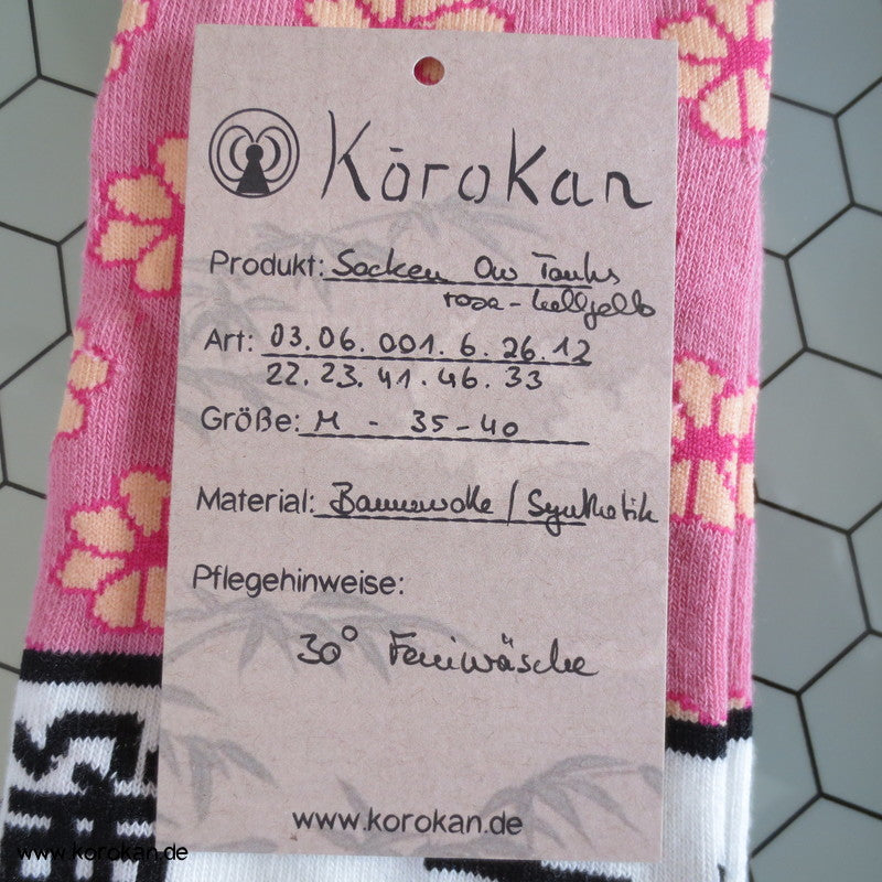 große bunte Socken ohne Zehenabtrennung mit Japanmotiven