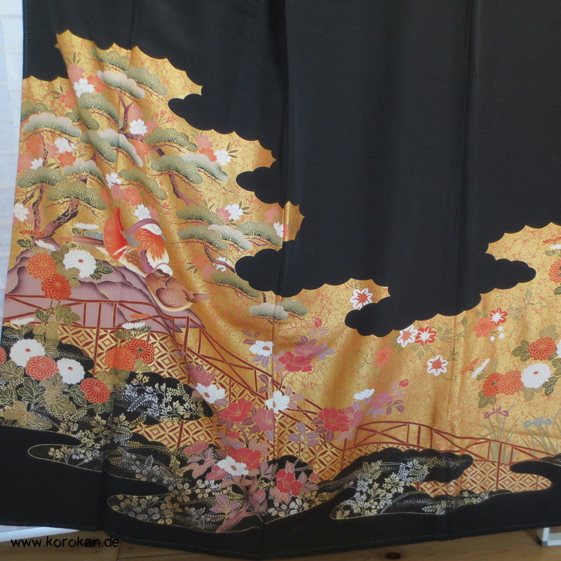 Mandarinentenpaar hinterm Zaun Tomesode Kimono