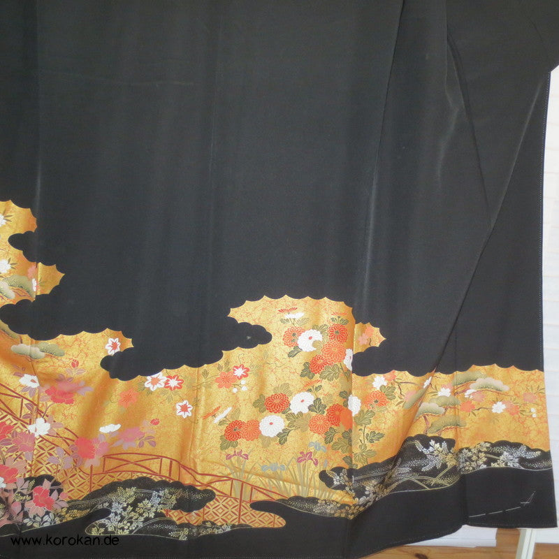 Mandarinentenpaar hinterm Zaun Tomesode Kimono