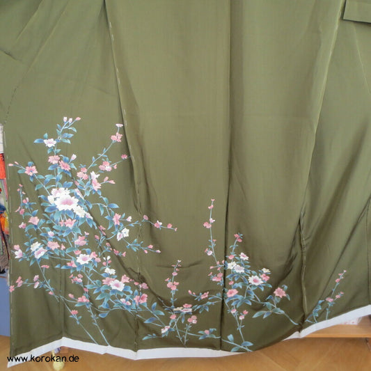 rosa Blütenzweig auf oliv Homongi, Seiden Karieba