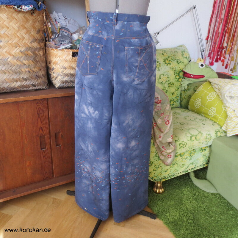 Jeans aus Kimono Seide mit eingewebten Fächern, gebatikt, Gr. 38