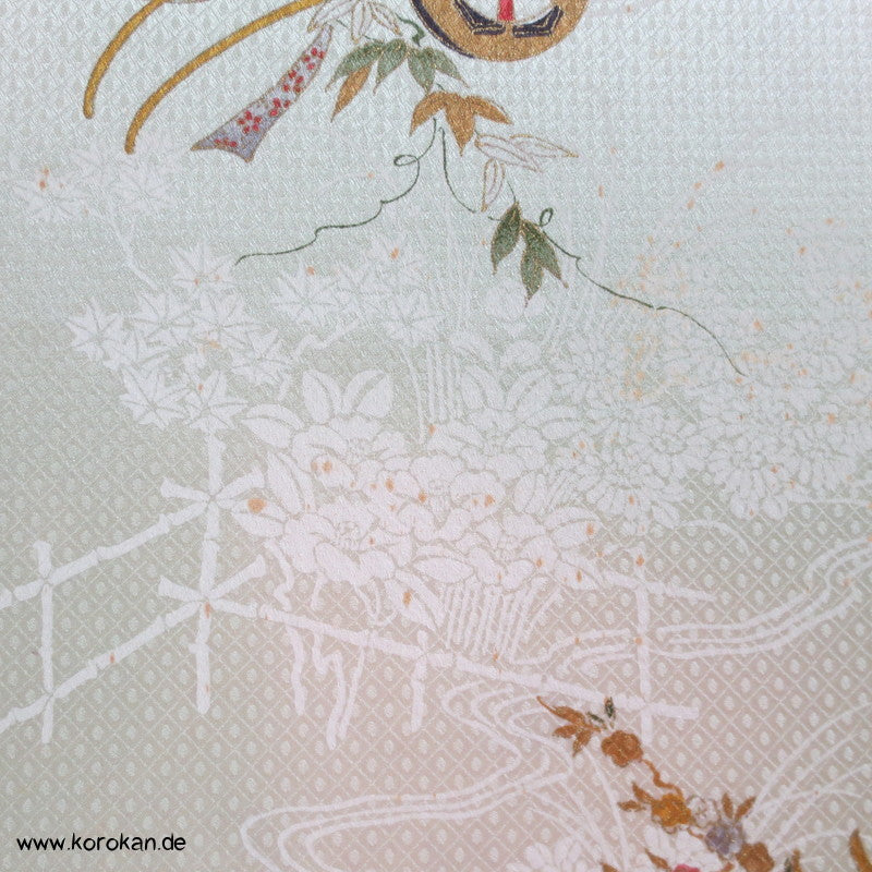 Blumenkarren mit Golddruck Kimono Seide