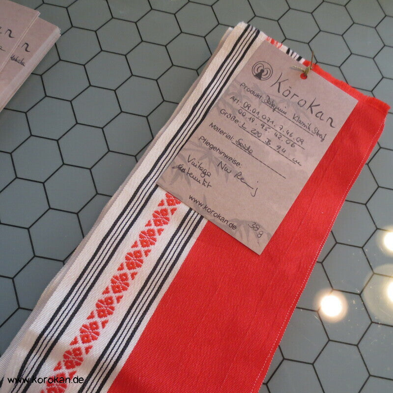 Datejime Kimono Bindeband - rot mit Hakata Streifen