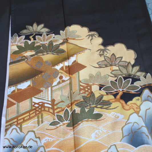 Haus mit Garten - Stickerei Tomesode Seiden Kimono