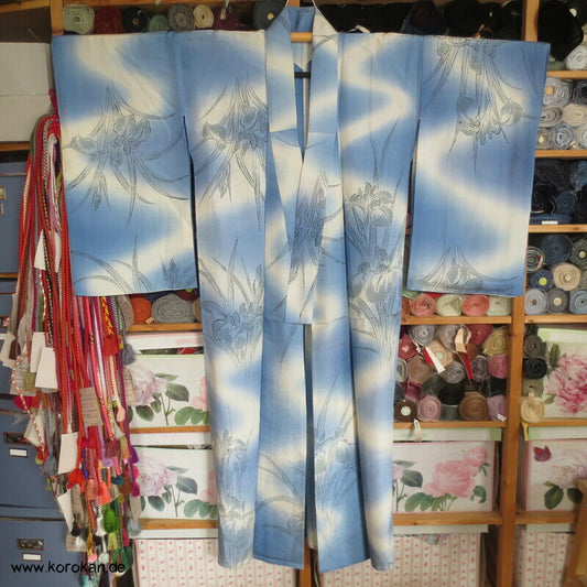 Iris am Fluss Tsumugi japanischer Hitoe Kimono