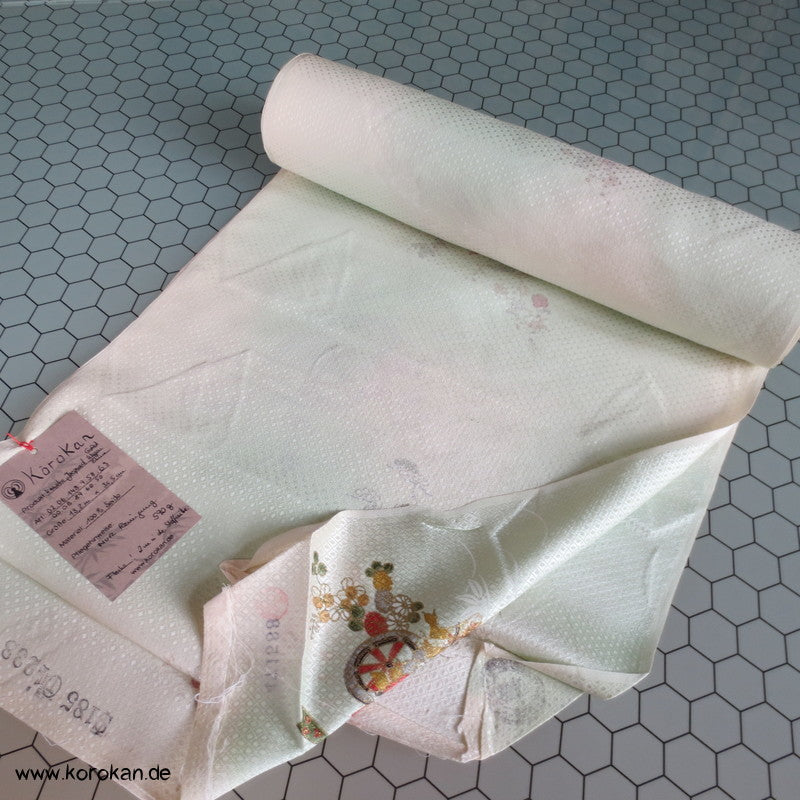 Blumenkarren mit Golddruck Kimono Seide