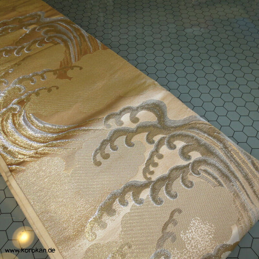 goldene Tsunami Wellen Brokat Fukuro Obi Seidenbrokat Kimonogürtel