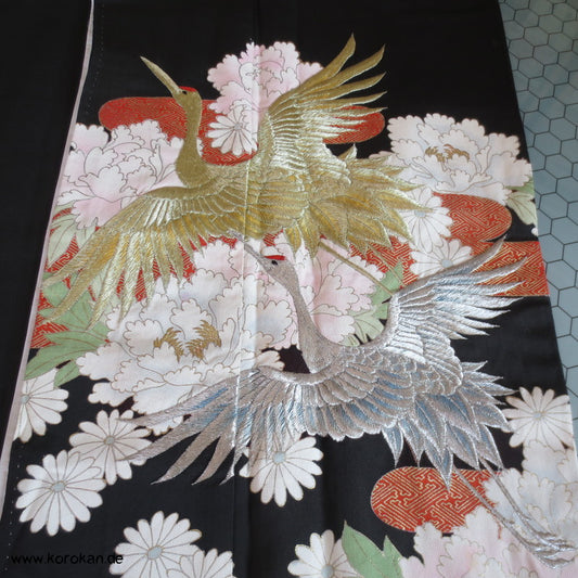Kraniche Pfingstrosenhintergrund Tomesode seidener Kimono