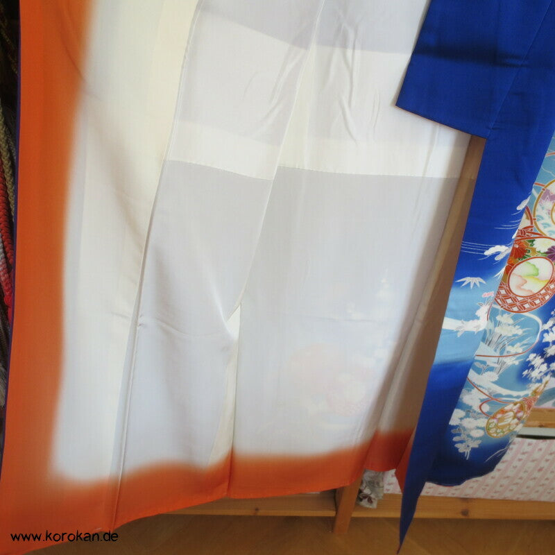 Tsukesage Kimono Seide kobaltblau mit Handtrommeln, teilbestickt