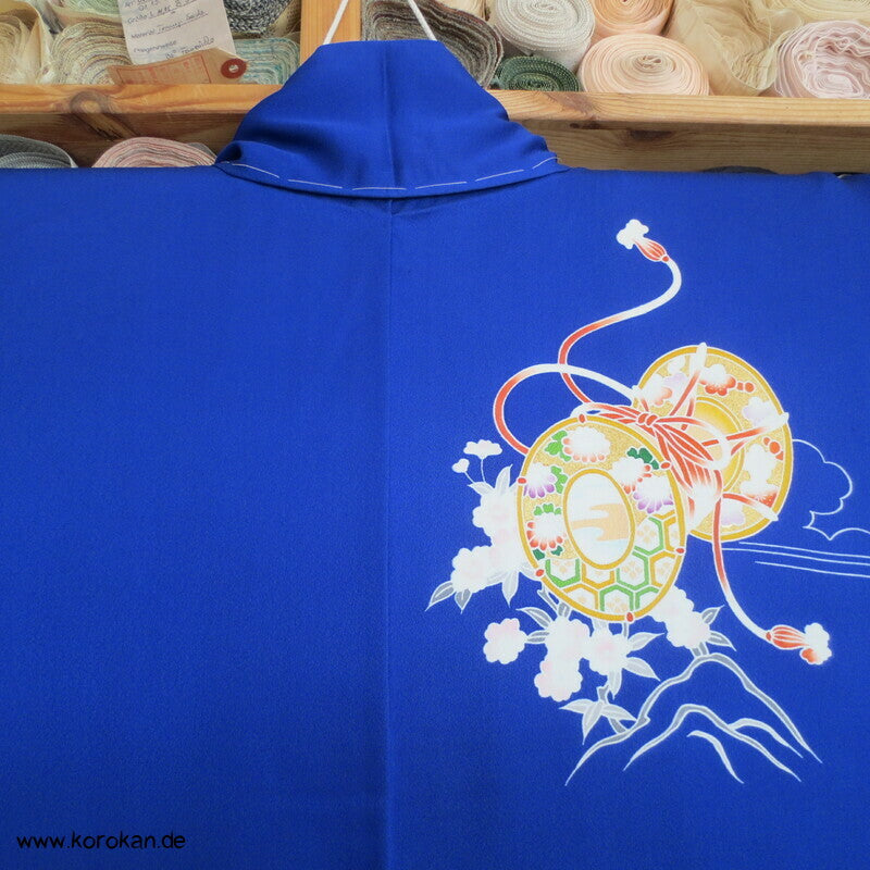 Tsukesage Kimono Seide kobaltblau mit Handtrommeln, teilbestickt