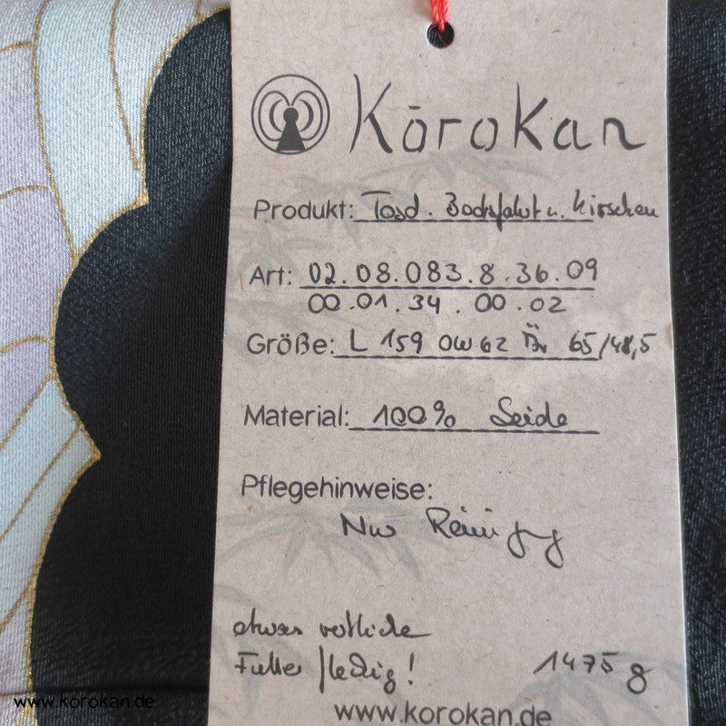 Bootsfahrt unter Kirschzweigen Tomesode Seiden Kimono