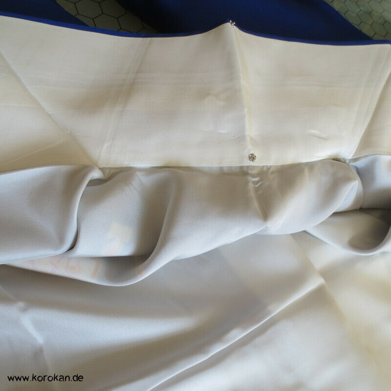Tsukesage Kimono Seide kobaltblau mit Handtrommeln, teilbestickt
