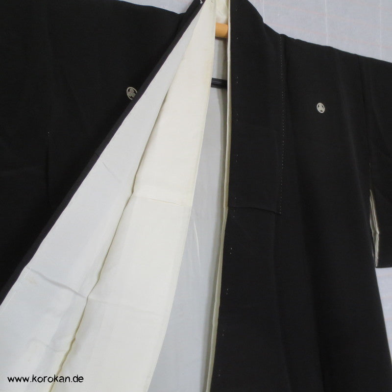 Hügel Landschaft teilbestickter Tomesode Seiden Kimono