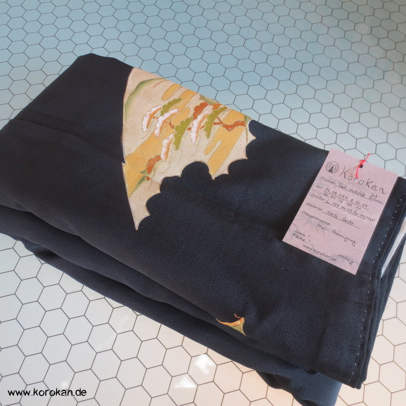 Hügel Landschaft teilbestickter Tomesode Seiden Kimono