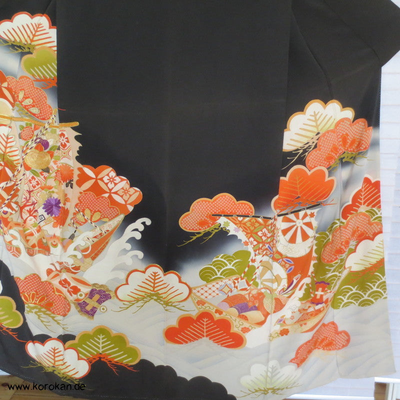 schwarzgrundiger Seiden Furisode Kimono - antik