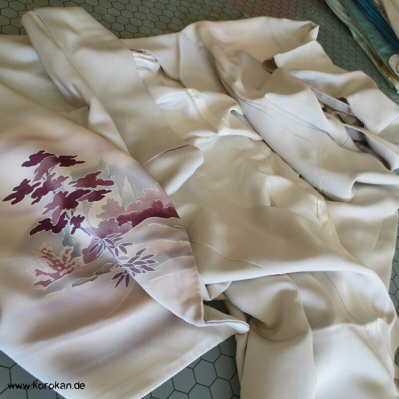 Tsukesage Kimono hellgrau, Gartenlandschaft mit Haus