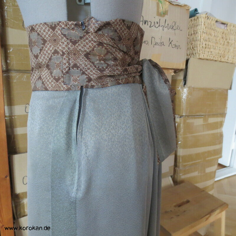 Upcycling Kimono Rock mit angesetztem Oshima Tsumugi Obi Bund, Gr. L
