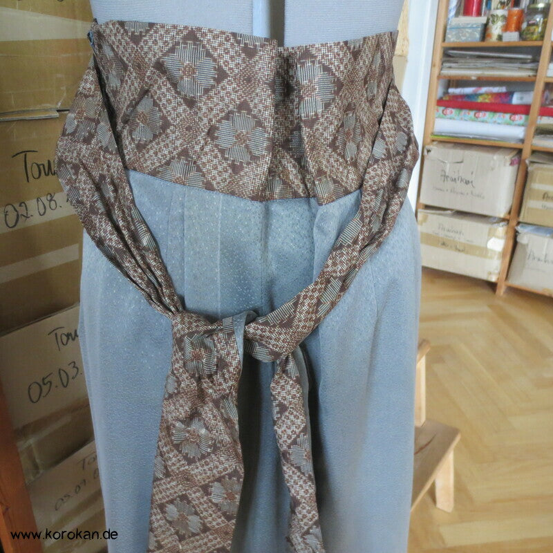 Upcycling Kimono Rock mit angesetztem Oshima Tsumugi Obi Bund, Gr. L